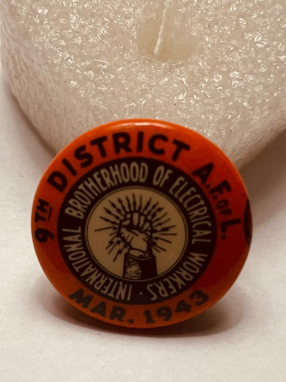 Unbranded collectors pin
